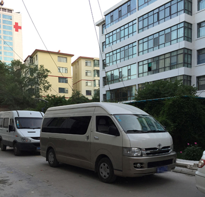 这是最后送冯建平去母亲家的面包车 这是最后送冯建平去母亲家的面包车