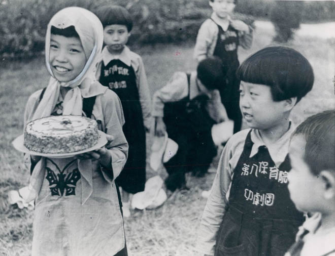 1943年,重庆的孤儿院的孩子们
