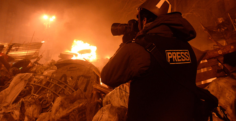 CPJ记者安全指南:记者如何在危险世界中自我