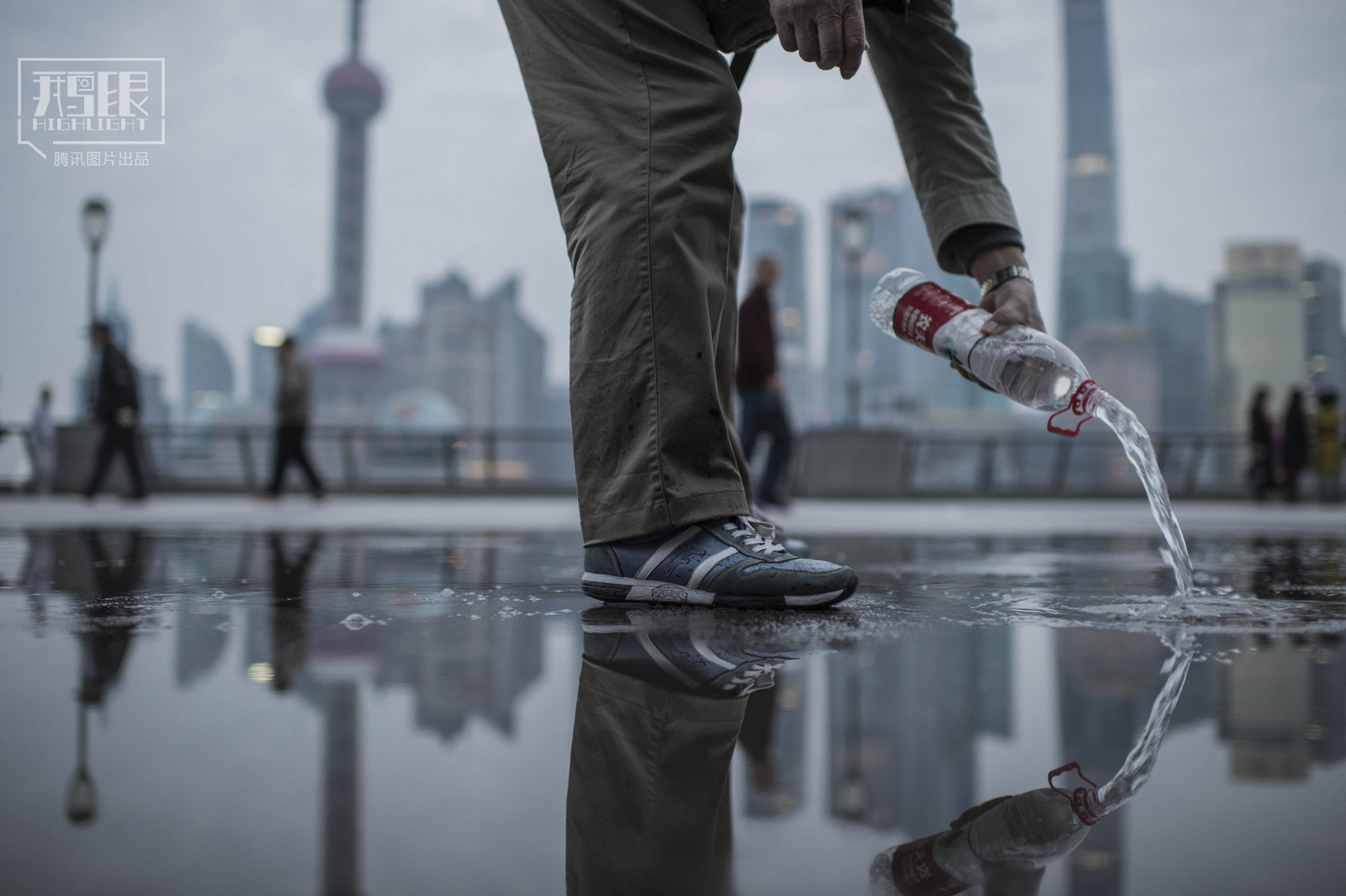 雨后的上海那么美：魔都幻象水中来(高清组图)