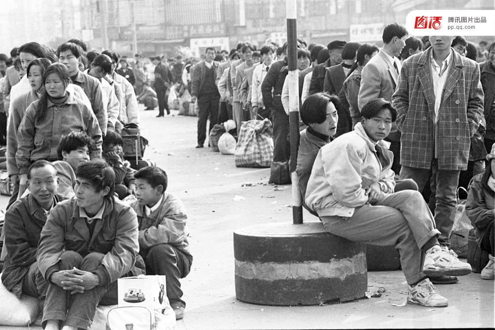 春运路上,“衣锦”还乡 - 海阔山遥 - .