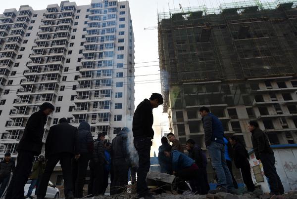 一些地方政府部门就是拖欠农民工工资的的大户 一些地方政府部门就是拖欠农民工工资的的大户