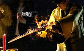 影片的后期特效由一名大三学生完成 影片的后期特效由一名大三学生完成