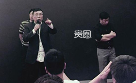 快鹿高层分歧严重(右徐琪,左黄家骝) 快鹿高层分歧严重(右徐琪,左黄家骝)