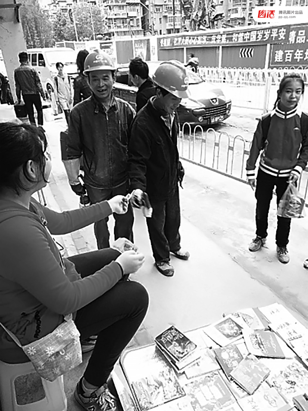 【图话】他们工作卑微,却用行动赢得了尊敬 - 海阔山遥 - .