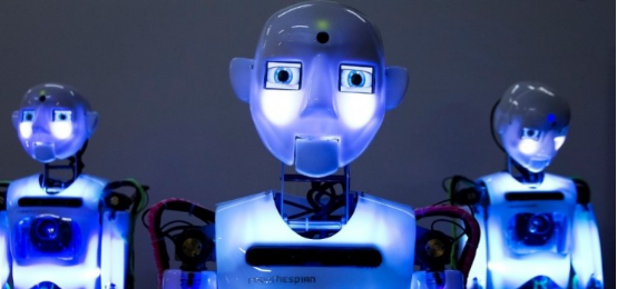 伦敦展出的社交机器人“RoboThespain”