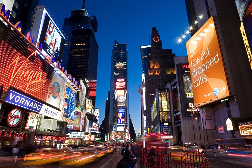 中国联通去年净利暴跌94% 直面短期利润压力