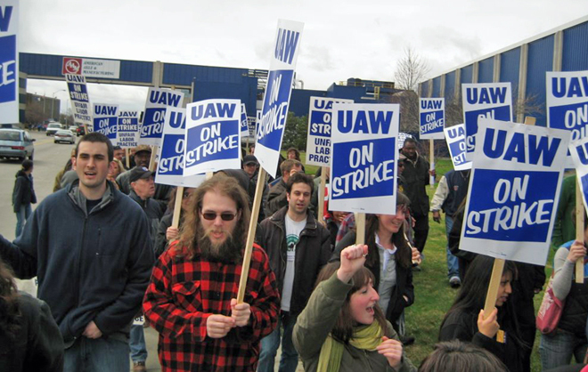 全美汽车工人联合会(UAW)是一家战斗力很强的老牌工会 全美汽车工人联合会(UAW)是一家战斗力很强的老牌工会