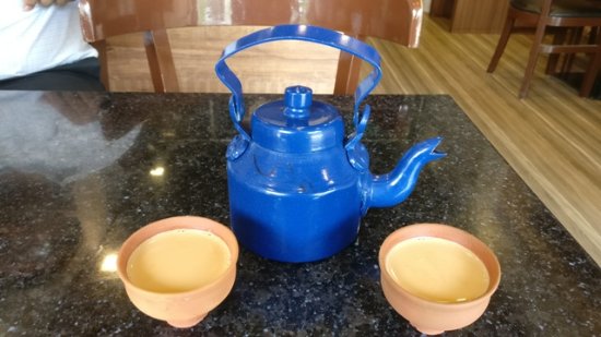 更智慧更勇敢更乐观的一杯好茶