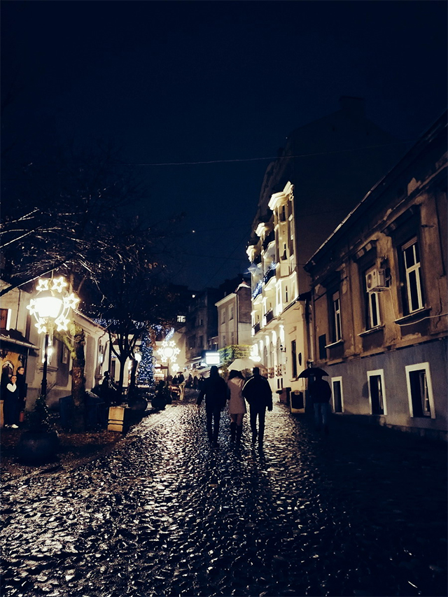 周遊巴爾幹――你們的戰犯就是我們的英雄