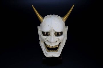 日本人的「中二」病都是佛教造成的