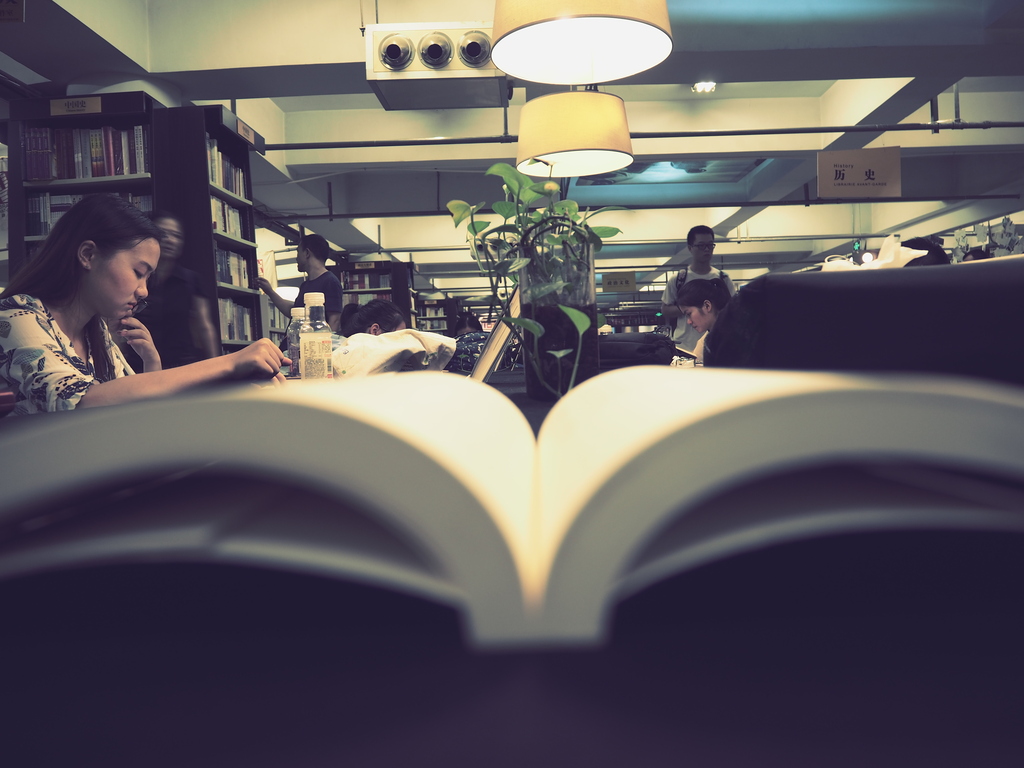 世界讀書日，打開書店的八種方式