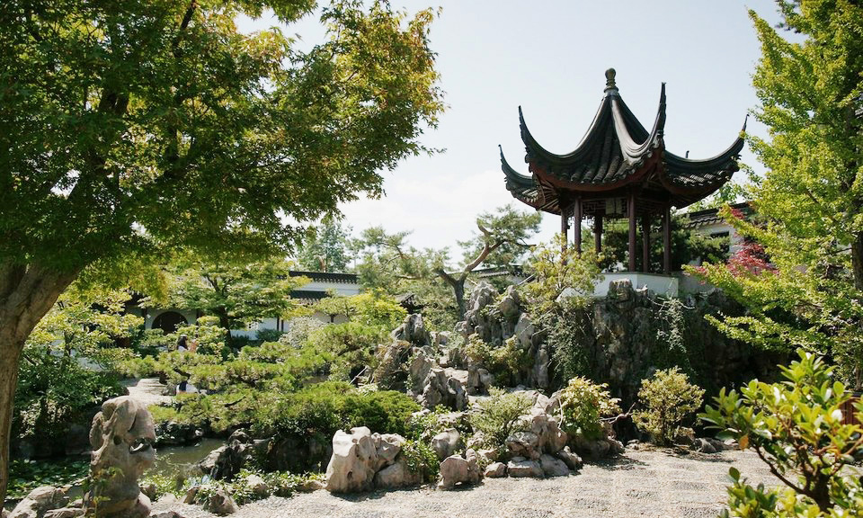 温哥华中地脊公园中的逸园 温哥华中地脊公园中的逸园