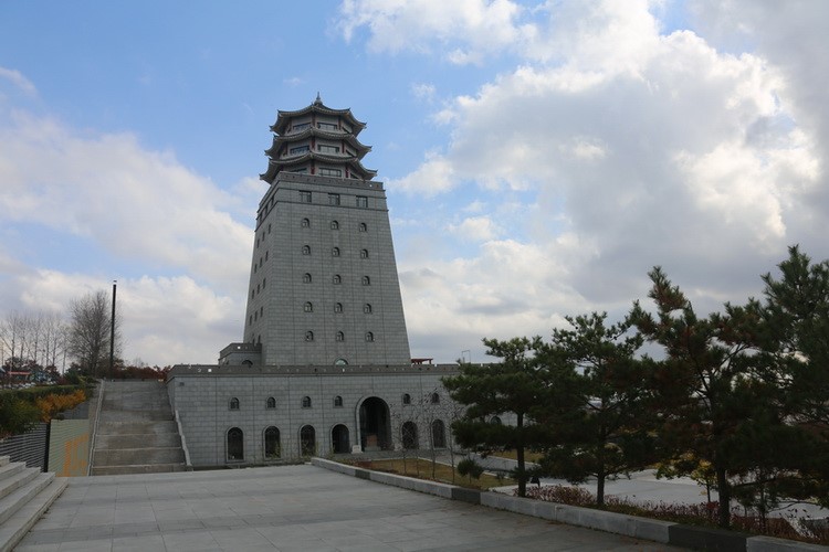69 独自莫凭栏,无限江山:寻访珲春防川  离别防川前,我去参观龙虎阁