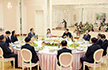 金正恩会见韩总统特使团并共进晚宴 朝媒:气氛温暖