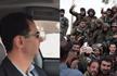 叙利亚总统“自驾游”上前线 与士兵亲密合照