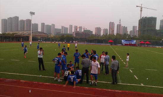 金地自在城艺境杯南京软件谷足球联赛圆满落幕