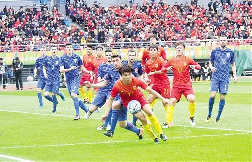 国足在南宁找回自信 点杀克罗地亚队获中国杯