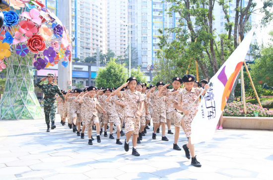 保利童子军盛大阅兵 献给八一建军节的最佳礼