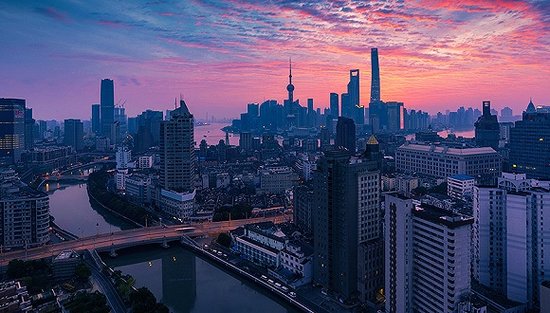 21世纪日本经济_...:佚名 来源:21世纪经济报道 浏览:-2011年AIA荣誉奖 喧闹城市中...