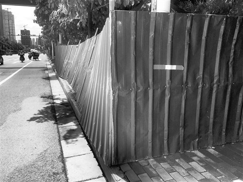 施工围挡要规范 违规设置将被罚