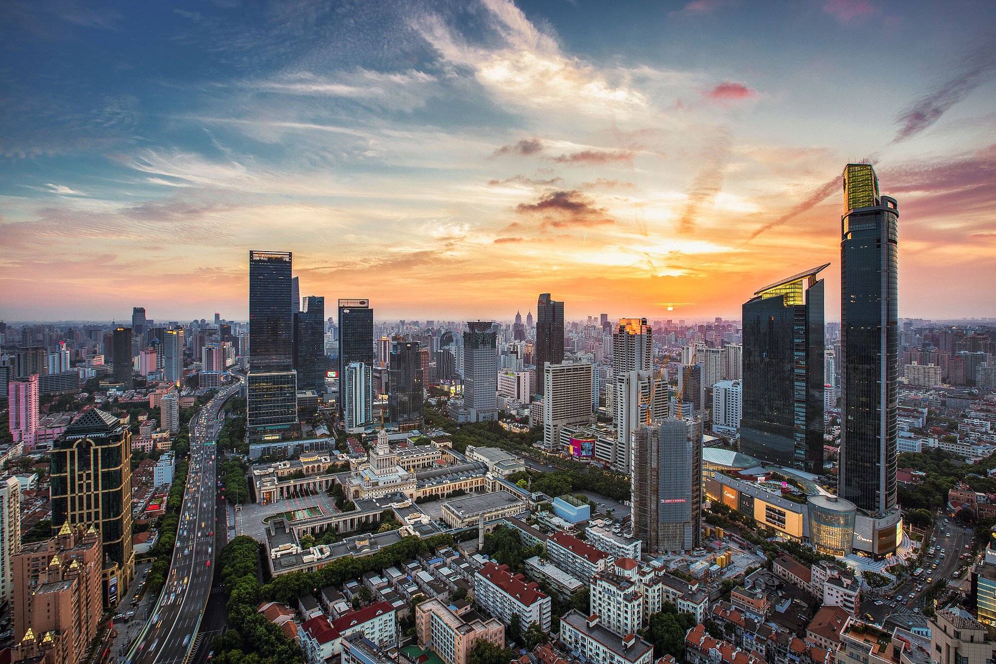 还有上海的静安区,中国城市规划有一个流行的说法——构建