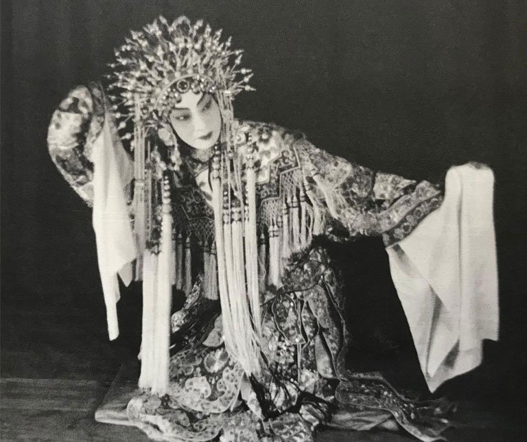 梅兰芳版《贵妃醉酒》就是一种寂寞美感,不容打破 梅兰芳版《贵妃醉酒》就是一种寂寞美感,不容打破