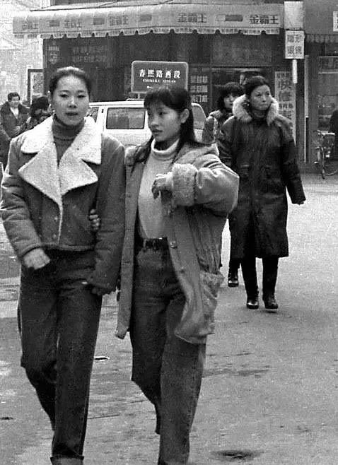 1994，羊肉串、呼拉圈和外面的世界