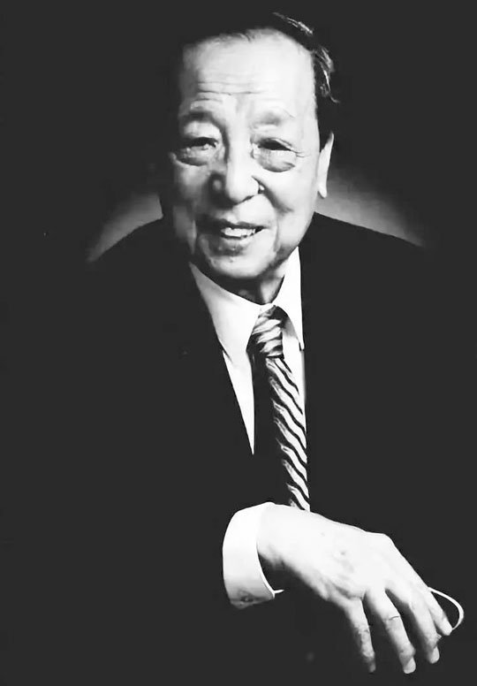 李学勤(1933年3月28日-2019年2月24日),生于北京,中国历史学家,古文字学家。 李学勤(1933年3月28日-2019年2月24日),生于北京,中国历史学家,古文字学家。