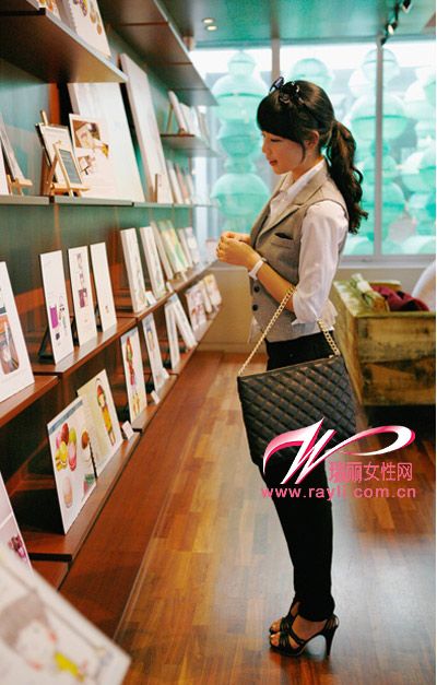 帅气骑士装 中性<em>YY</em>搭出女人优雅范儿 服饰重点