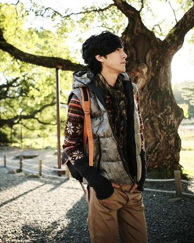 这个<em>冬季</em>潮人最爱炫酷<em>棉马甲</em>_我love柠檬茶