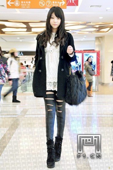 北京新天地<em>街拍 黑丝美女</em>最养眼_女性_拍拍网