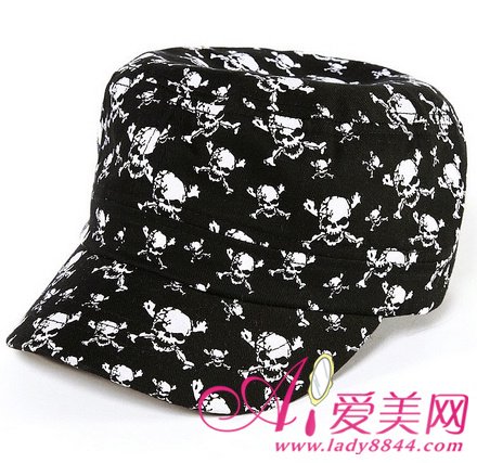 机车帽时尚来袭 引领帅气潮流新趋势 - 女性资