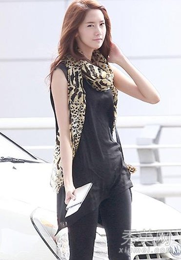 <em>韩国</em>美女<em>组合</em> 示范夏日<em>性感</em>装扮 - 女性资讯 | 拍