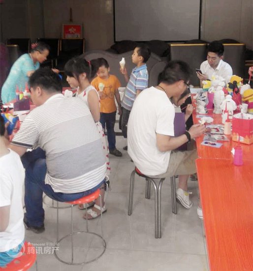 豪景湾玩味周末 石膏彩绘DIY欢乐开启_频道