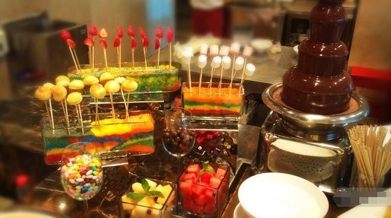 上海映象挖出了巧克力喷泉能撸串?周末快来感受下!