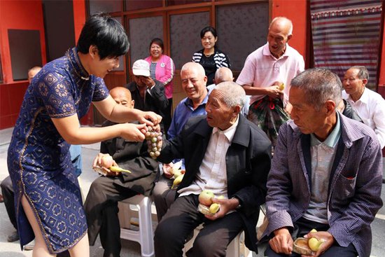 鹰城新城区民政局开展敬老院春季消防和食品安
