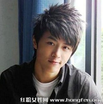 <em>男生</em>定位烫发型+<em>男生</em>定位烫短发<em>发型图片大全</em>