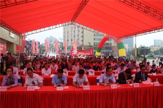 防城港迎来巨变 沃尔玛、万达影城成功签约嘉