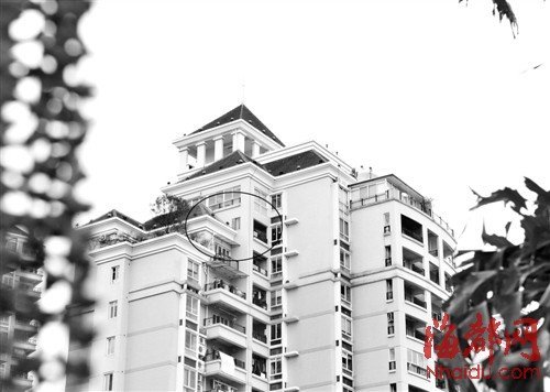 福建房嫂被曝有房产16套 其夫曾任利嘉副总裁