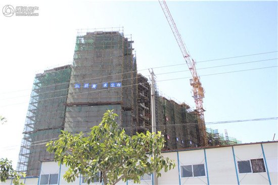 万道克拉公馆:2#楼建至12层 2-3房火热销售中