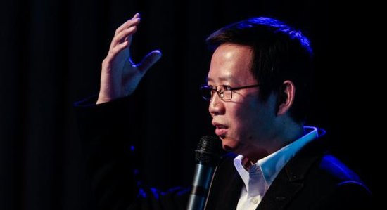 中国财经作家吴晓波 4月3日对话百名晋江企业