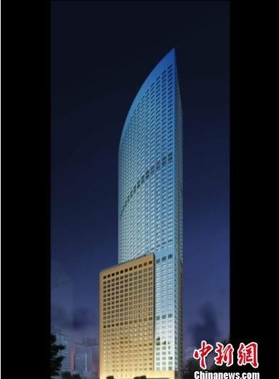 青岛在建第一高楼财富中心项目封顶(图)