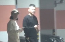 传说中苏醒的新女友 两人终于来秀恩爱了