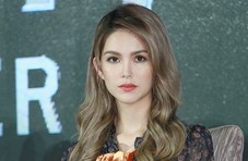 昆凌也成“照骗”了?晒素颜照被吐槽像35岁