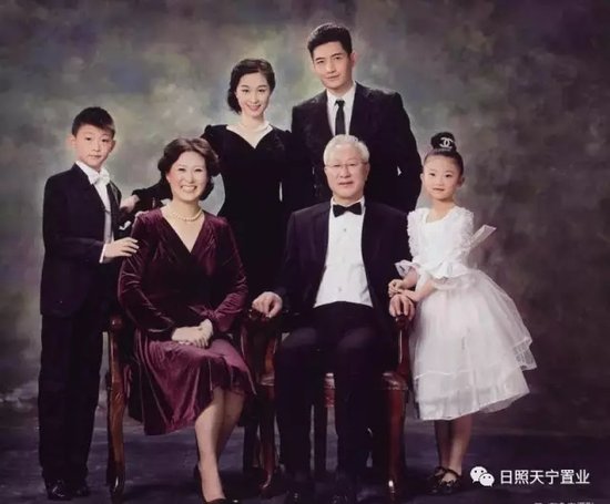 什么时候才能有全家福 11648258.jpg