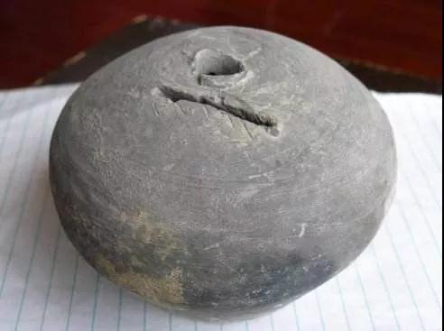 穷慷慨,富抠门,越抠门,越快乐