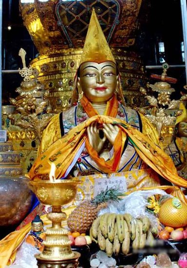 藏传佛教格鲁派祖寺:甘丹寺