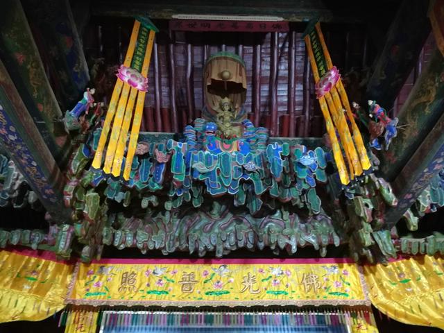 一万菩萨绕清凉:"愿心队"朝拜五台山黛螺顶 七佛寺