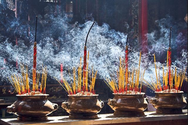 上香祈福